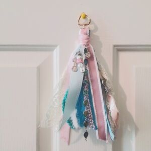 Chic Tassel light pinks and teal color